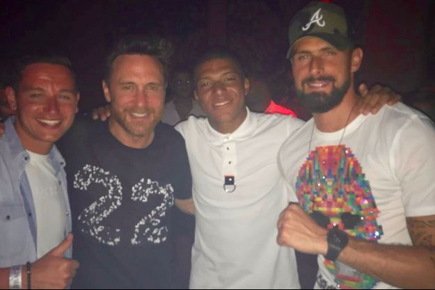 Florian Thauvin, David Guetta, Kylian Mbappé et Olivier Giroud à Ibiza en juillet 2018