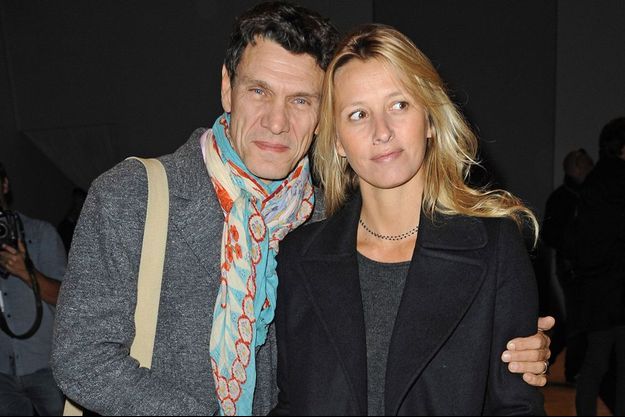 Marc et son épouse Sarah à la Fashion Week de Paris. 