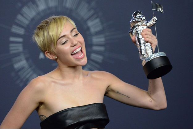 miley cyrus mtv unplugged 2014 miley cyrus mtv unplugged 2014