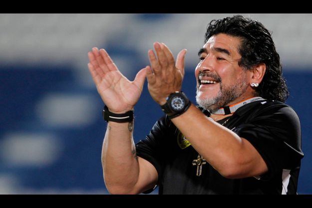  Diego Maradona, papa pour la cinquième fois.