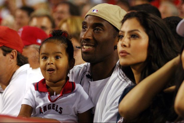 Kobe et Vanessa Bryant avec leur fille Natalia en 2005