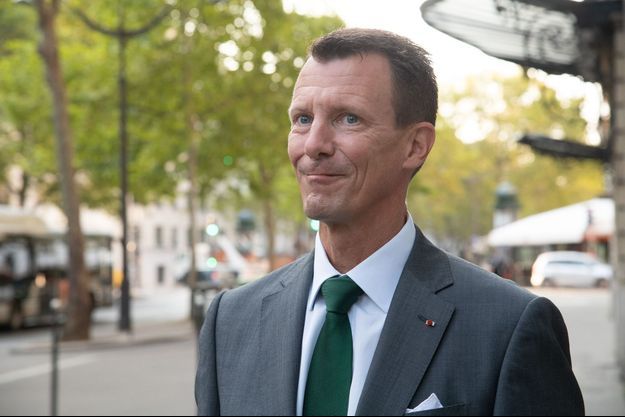Le prince Joachim de Danemark à son arrivée à l’ambassade du Danemark à Paris, le 18 septembre 2020 