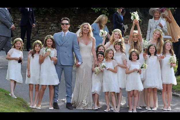 Kate Moss Mariage Dans Un Jardin Anglais