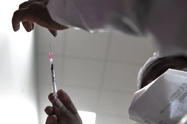 Covid 19 Dix Neuf Centres De Vaccination Ouvrent Lundi Dans Paris