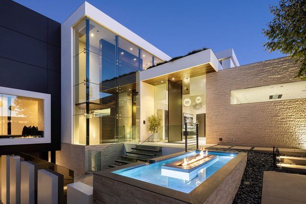 Dans La Villa De Luxe Louee Par Victoria Et David Beckham A Beverly Hills