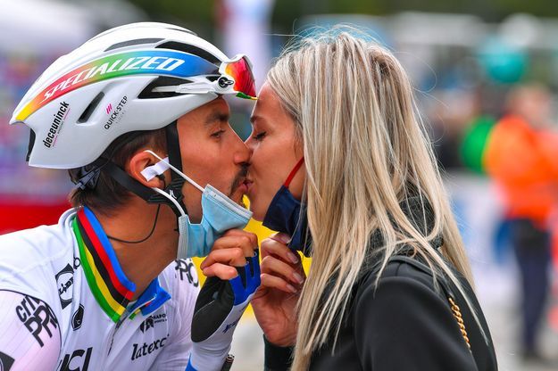 Marion Rousse Et Julian Alaphilippe Un Bebe Pour 21