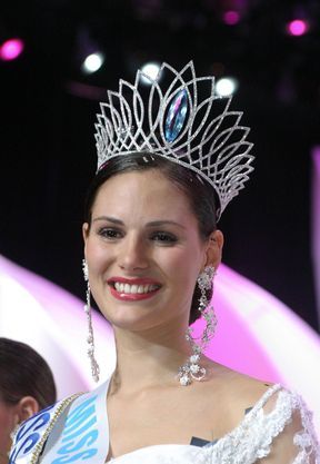 Quand Laetitia Bleger Etait Elue Miss France 2004 Laetitia bléger is an actress, known for ghoul (2016), hayat (2017) and corde à gauche (2006). miss france 2004