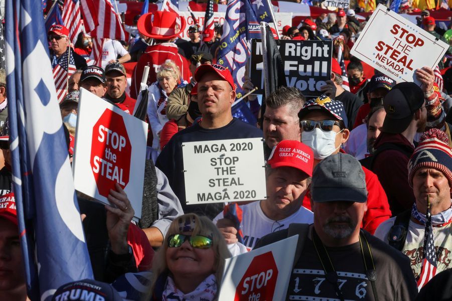 https://resize-parismatch.lanmedia.fr/r/901,,forcex/img/var/news/storage/images/paris-match/actu/international/a-washington-pro-trump-et-proud-boys-manifestent-et-demandent-quatre-ans-de-plus-1716479/manifestation-washington-20/28306965-1-fre-FR/Manifestation-Washington-20.jpg