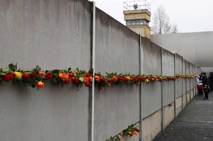 Angela Merkel célèbre les 30 ans de la chute du Mur de Berlin avec des