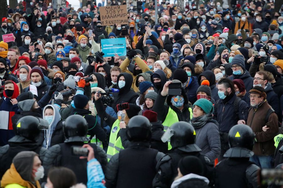 2021 01 31T105030Z 829634298 RC2YIL96IED8 RTRMADP 3 RUSSIA POLITICS NAVALNY PROTESTS 2021 01 31T105030Z 829634298 RC2YIL96IED8 RTRMADP 3 RUSSIA POLITICS NAVALNY PROTESTS