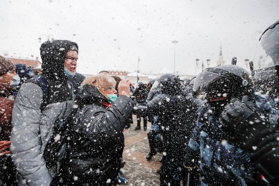 2021 01 31T112106Z 939691268 RC2ZIL9G03X6 RTRMADP 3 RUSSIA POLITICS NAVALNY PROTESTS 2021 01 31T112106Z 939691268 RC2ZIL9G03X6 RTRMADP 3 RUSSIA POLITICS NAVALNY PROTESTS