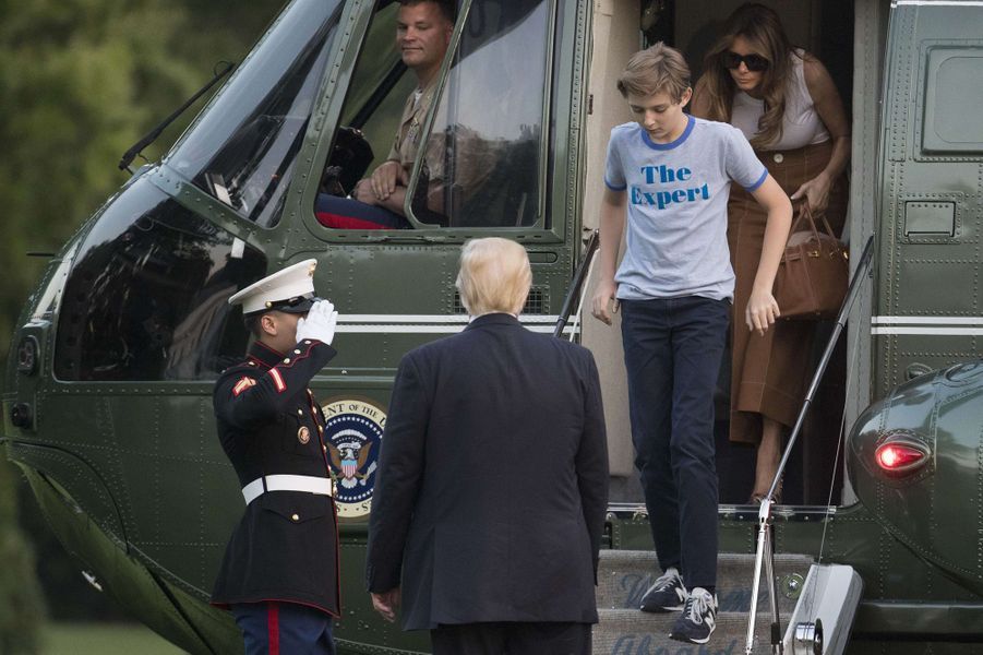 Barron et Melania Trump ont posé leurs valises à la Maison ...