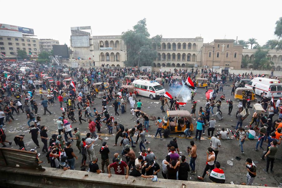 63 personnes tuées en deux jours — Contestation en Irak 63 personnes tuées en deux jours — Contestation en Irak