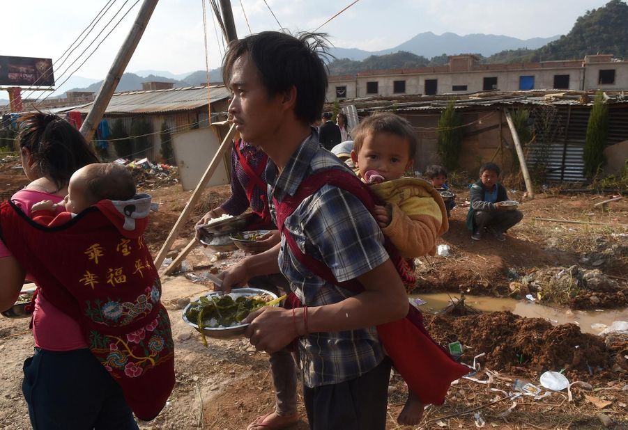 2000 civils en fuite - Etat d'urgence en Birmanie