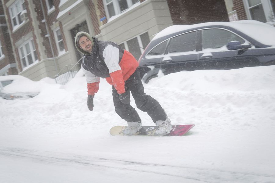 Blizzard Juno Le Massachusetts transformé en station de ski