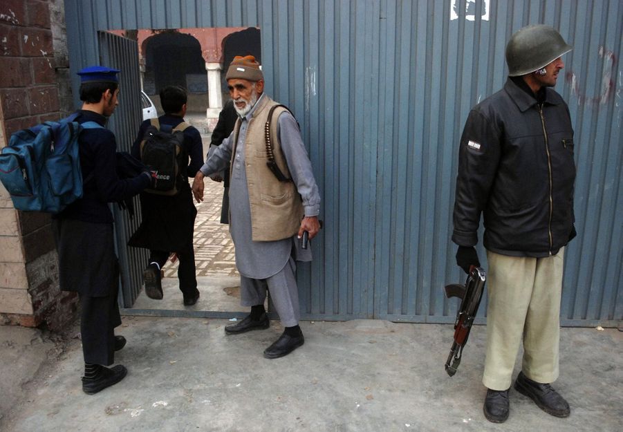 Après l’attentat meurtrier - Les écoliers pakistanais de ...