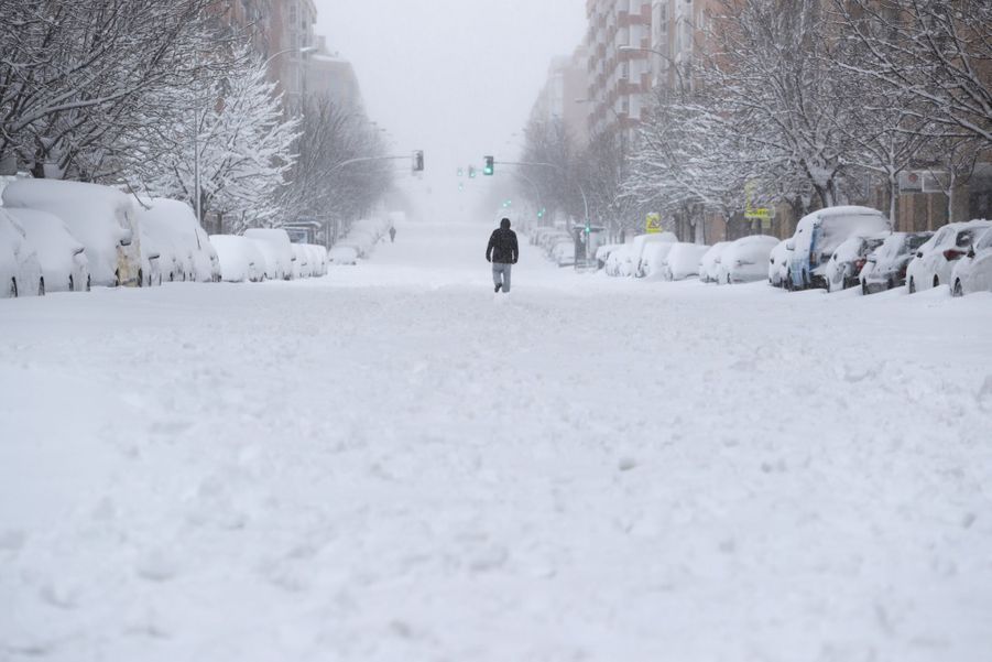 Une Tempête De Neige Sème Le Chaos En Espagne 15