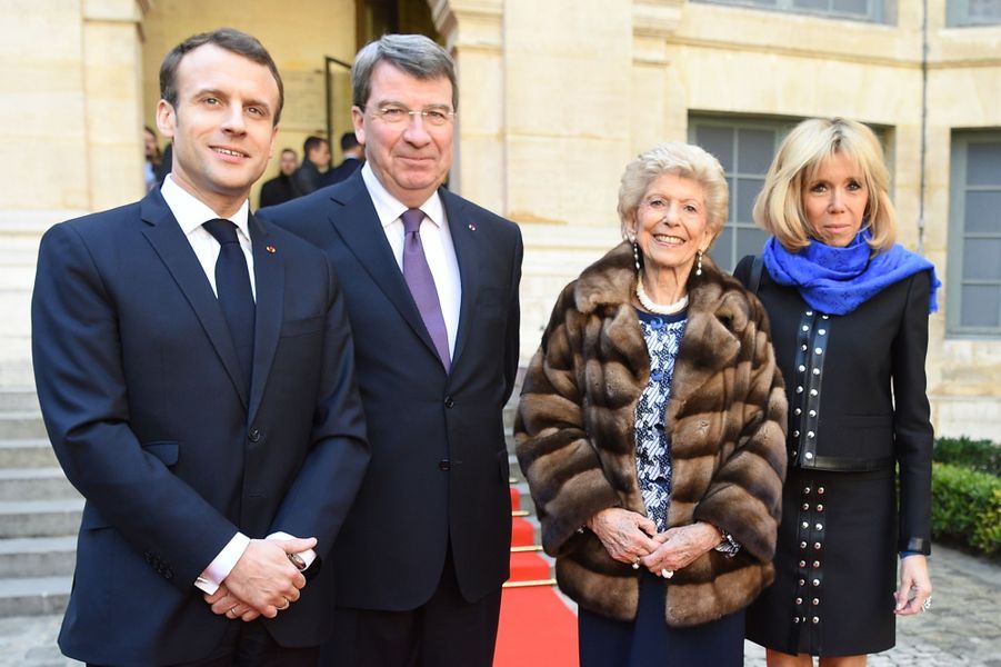 En images : Emmanuel et Brigitte Macron à l’Académie française