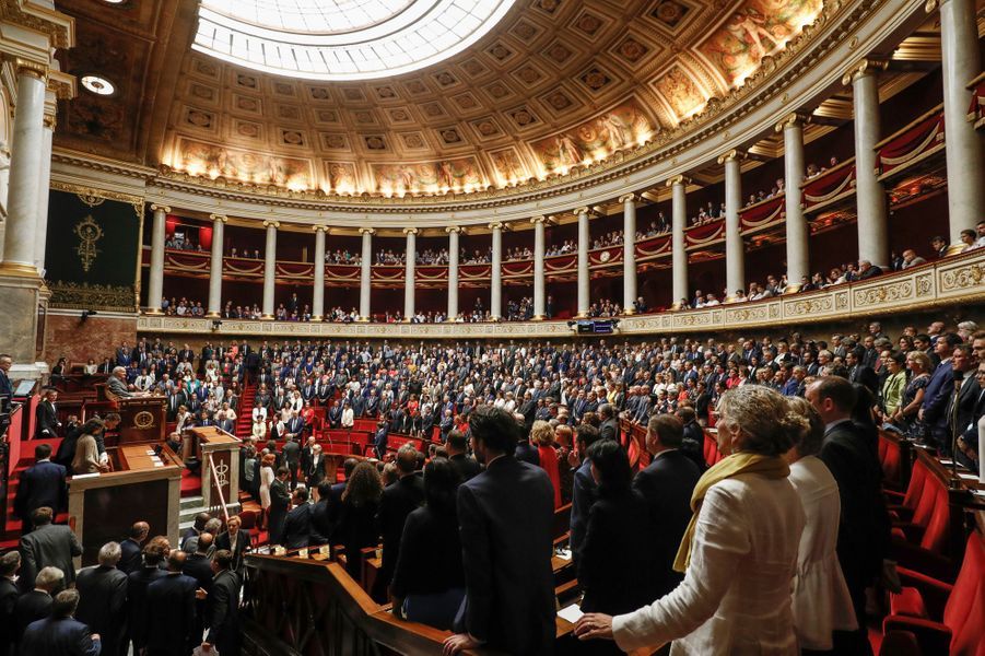 Résultat de recherche d'images pour "Assemblée Nationale Images"