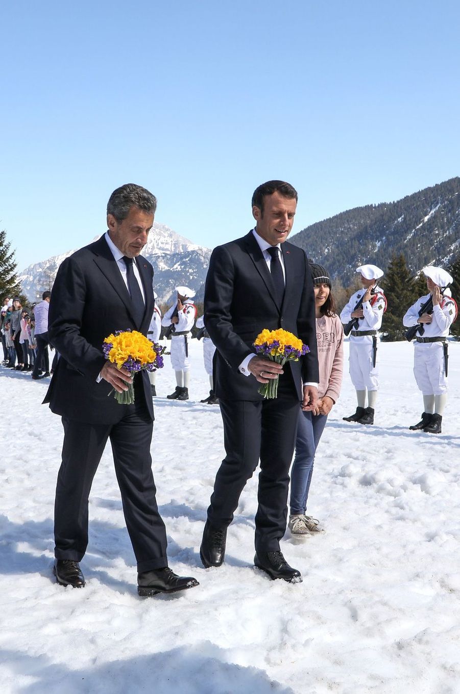 Macron et Sarkozy ensemble pour honorer les résistants des ...