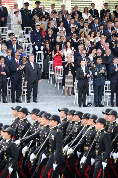 Frédéric défilait pour le 14 juillet - Bernard Arnault, un ...