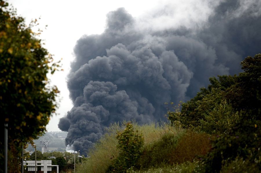 L'explosion de l'usine de Rouen en images