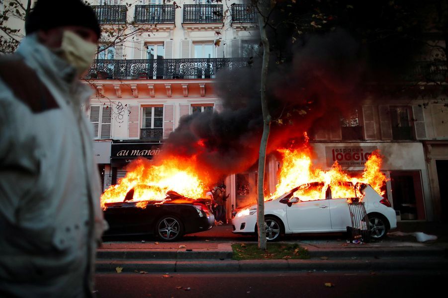 2020 11 28T165654Z 1842772231 RC2GCK9A7RGV RTRMADP 3 FRANCE SECURITY PROTESTS