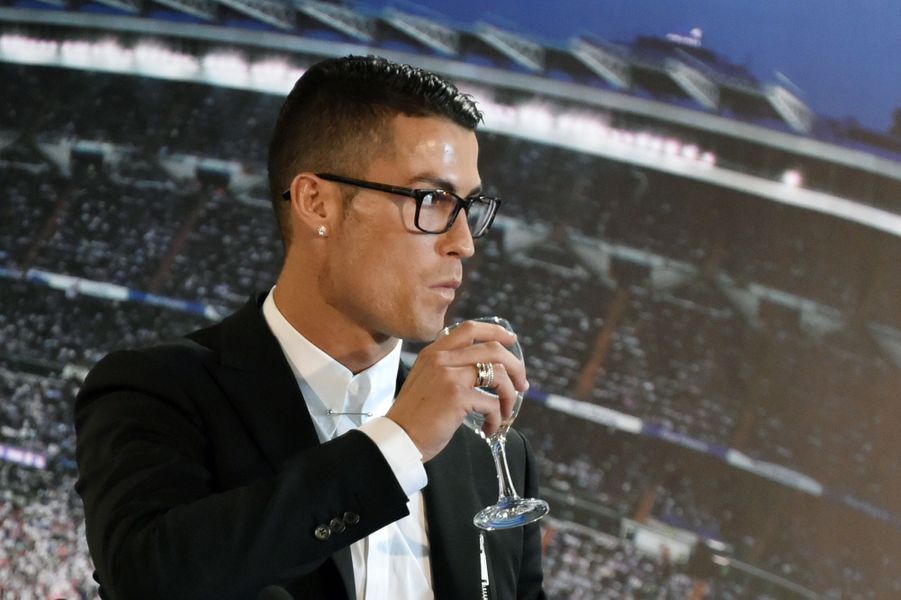 Cristiano Ronaldo annonce sa retraite... pour 2026