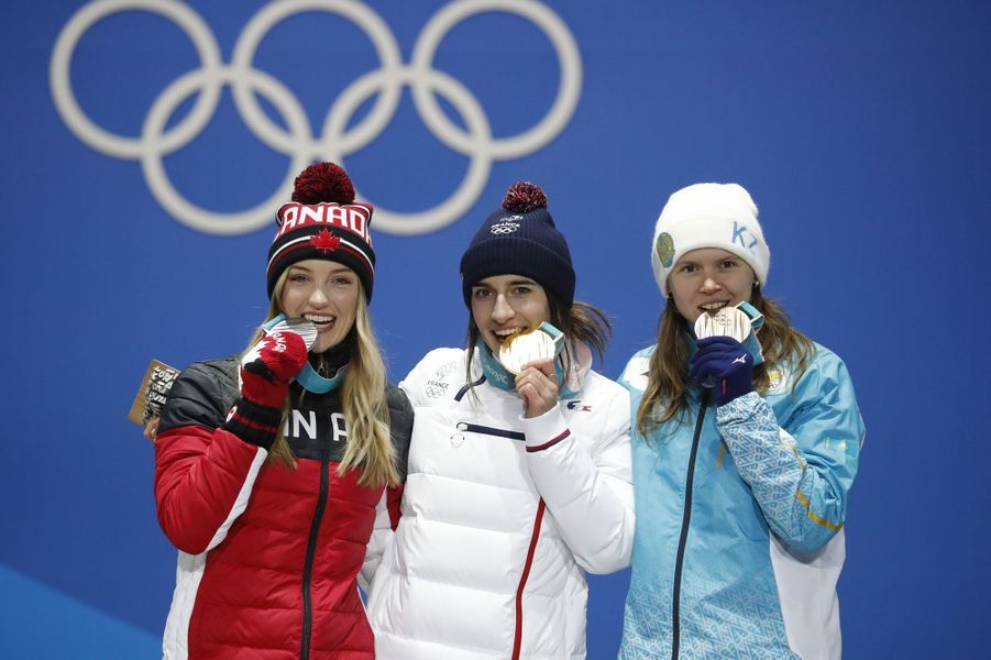 L'Équipe Du 11 Février 1985 - Ski : Perrine Pelen Médaille D'or, édition Originale