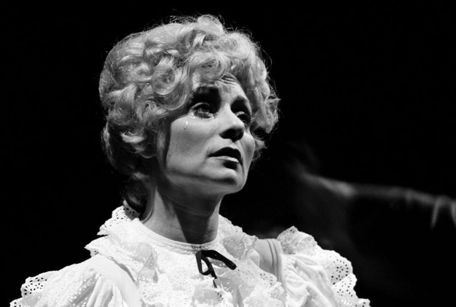 Annie Cordy, ses plus belles photos dans Paris Match