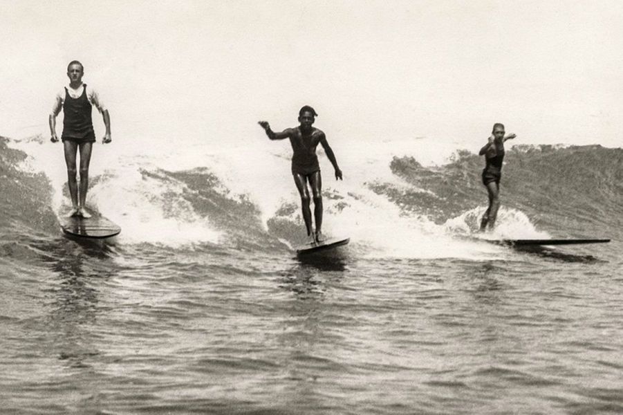 Dans les archives de l'Histoire du surf — free download
