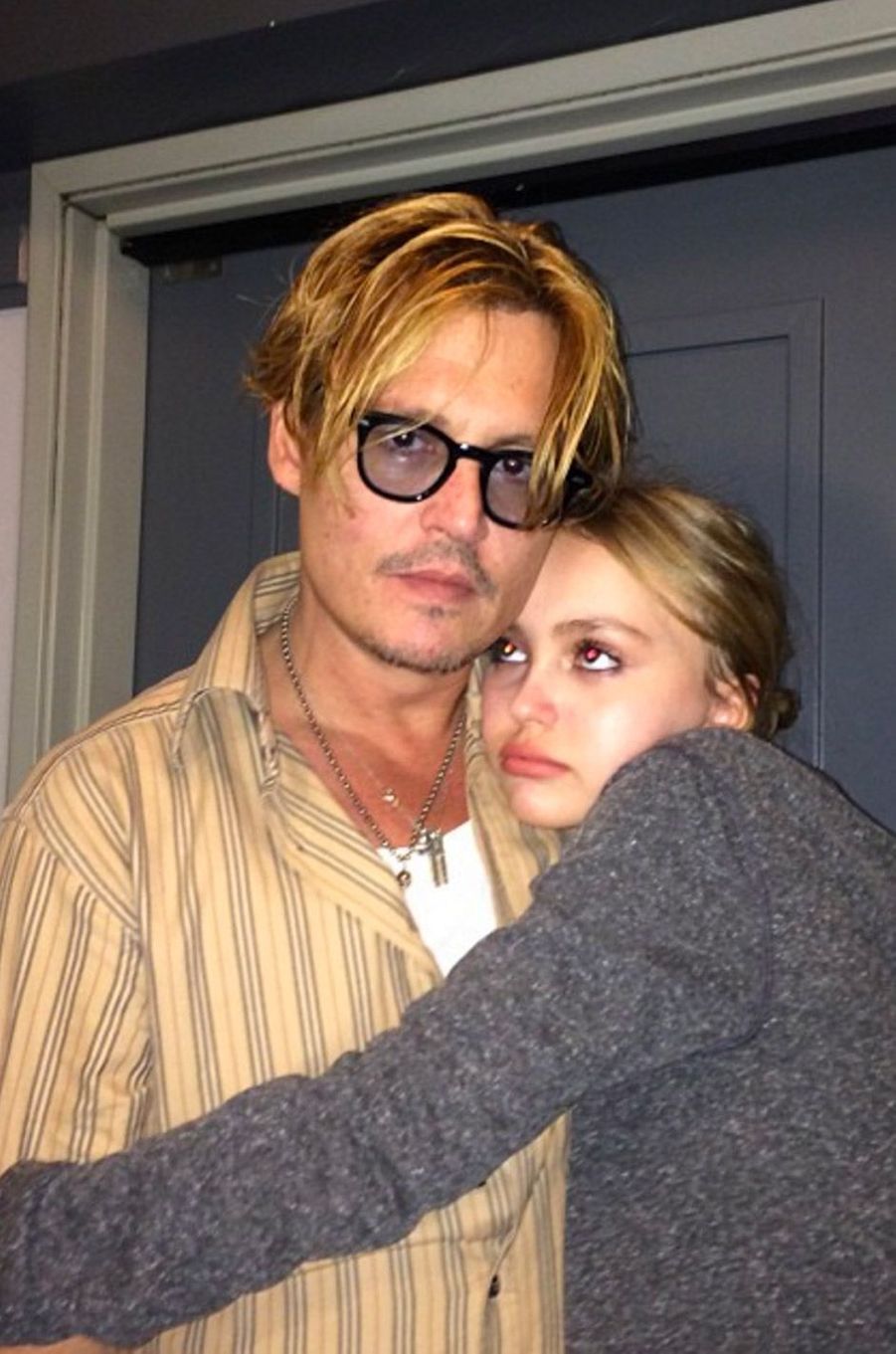 Lily Rose Depp Et Son Pere Insta Story. Lily-Rose Depp, le charme en héritage