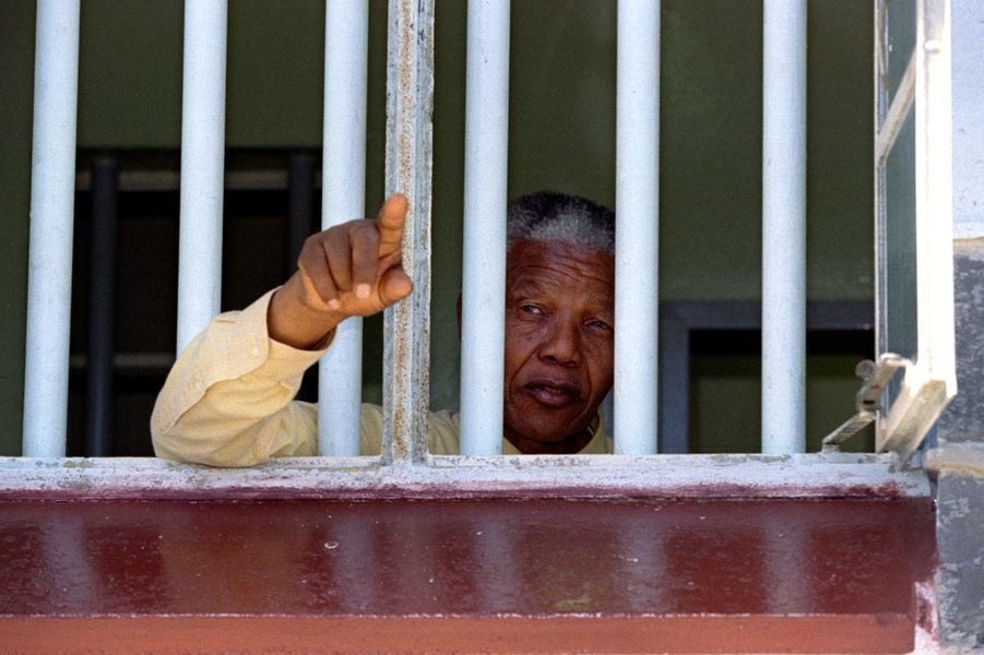 Combien De Temps Nelson Mandela A-t-il été Emprisonné Madiba s'est éteint - Nelson Mandela, un destin d'exception