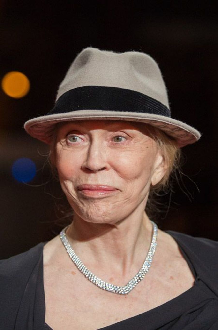 Faye Dunaway Montiel Paris Match Les stars illuminent l'ouverture du Festival Lumière