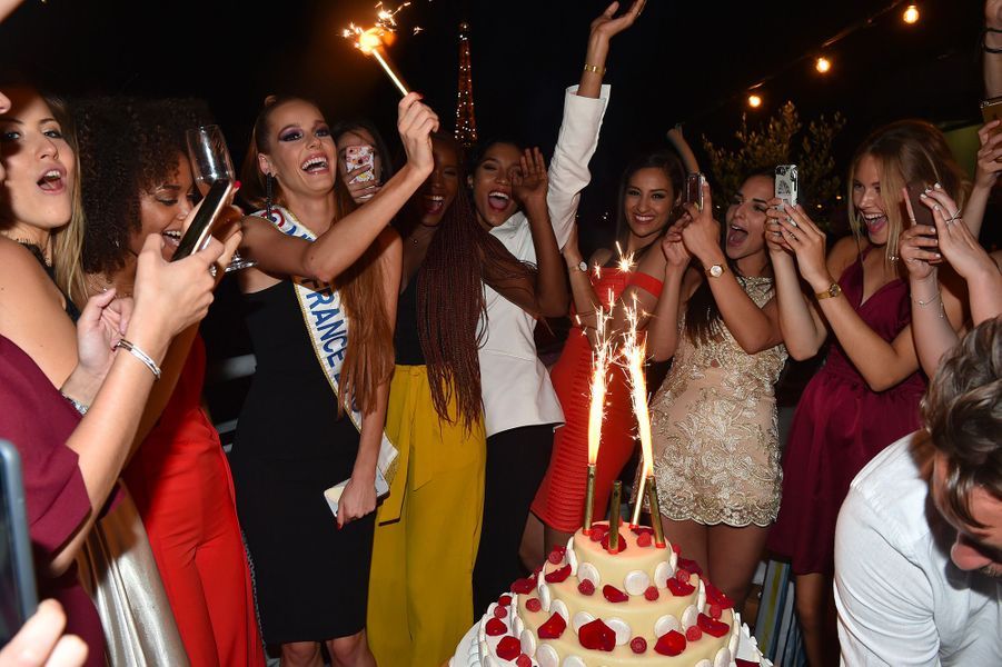 Camille Cerf Marine Lorphelin Reunies Pour L Anniversaire De Miss France 18 Maeva Coucke