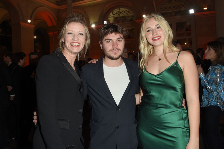 Chloé Jouannet, radieuse avec son chéri Zacharie et sa ...