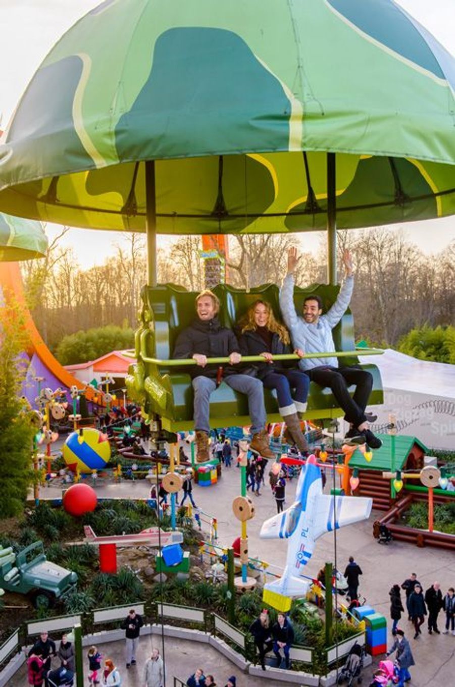 L'équipe de "Babysitting 2" s'amuse à Disneyland Paris