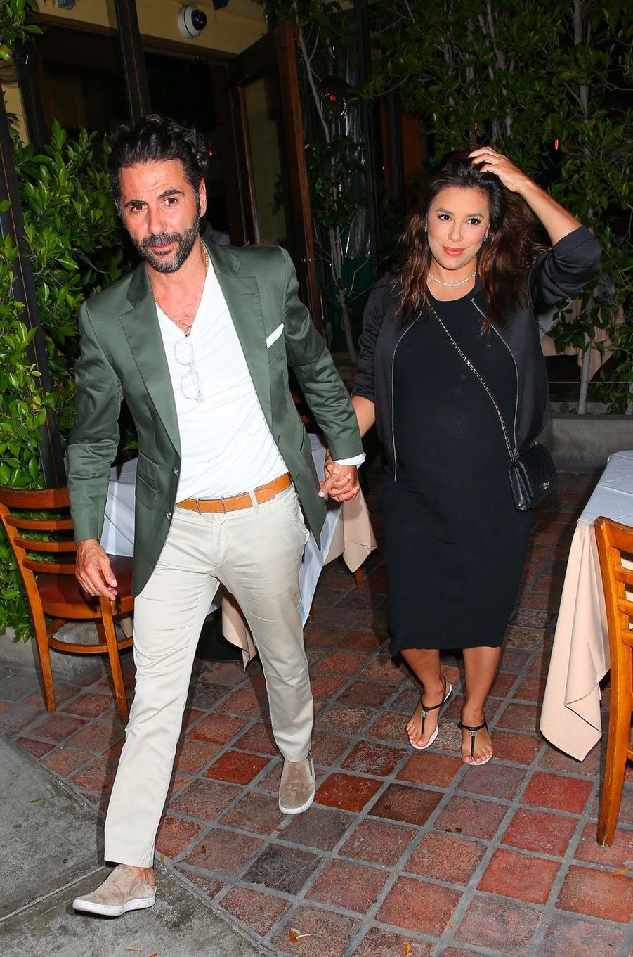 Eva Longoria et Jose Antonio Baston : dîner romantique avant l’accouchement