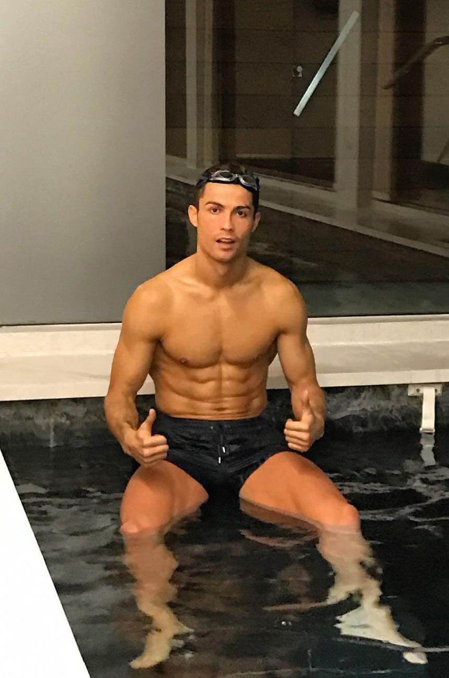 Insta Story. Cristiano Ronaldo : égo, gloire et beauté