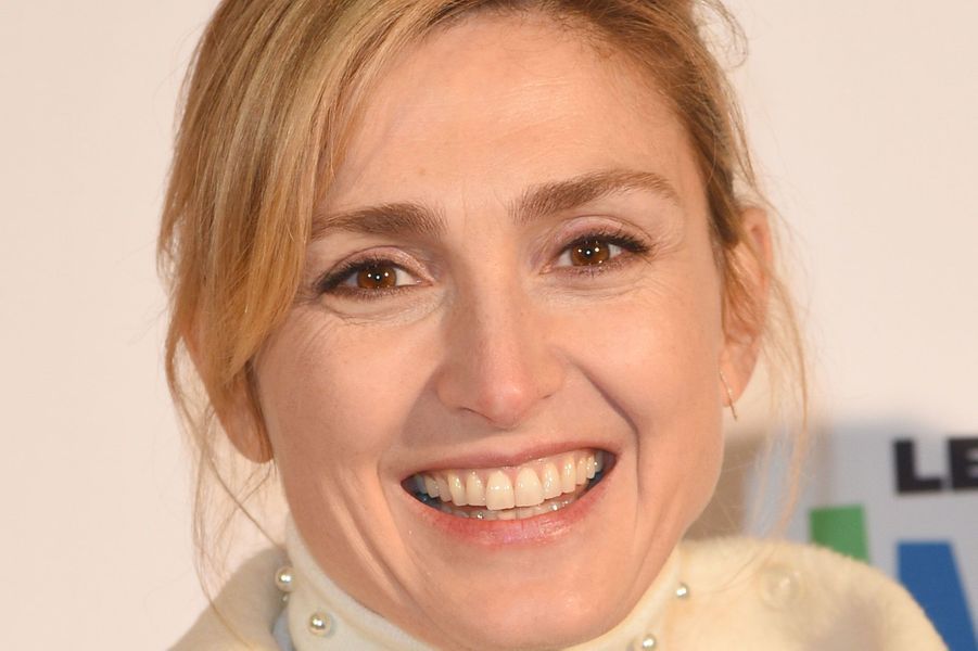 Julie Gayet, resplendissante pour le Printemps du cinéma