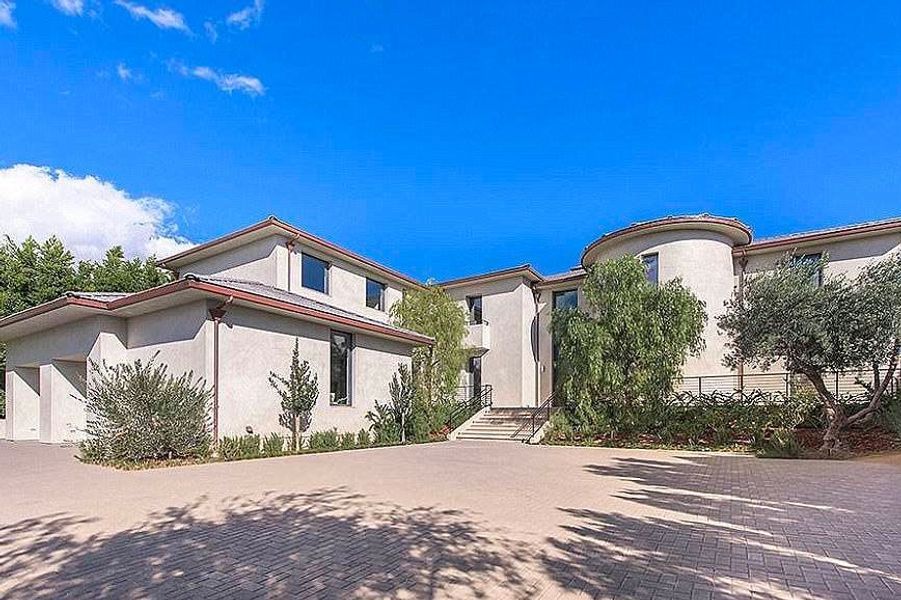 Kim Kardashian Et Kanye West Leur Villa De Los Angeles Mise En Vente