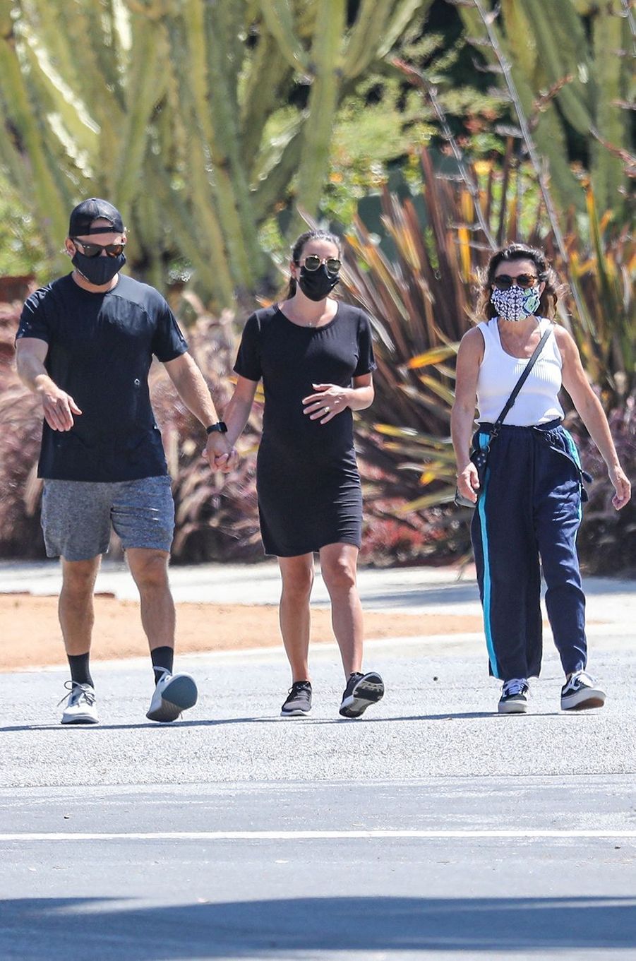 Lea Michele, enceinte, reparaît au côté de son mari et de ...