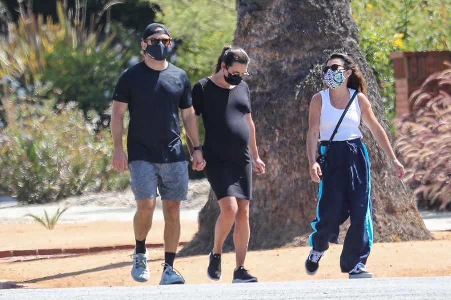 Lea Michele, enceinte, reparaît au côté de son mari et de ...