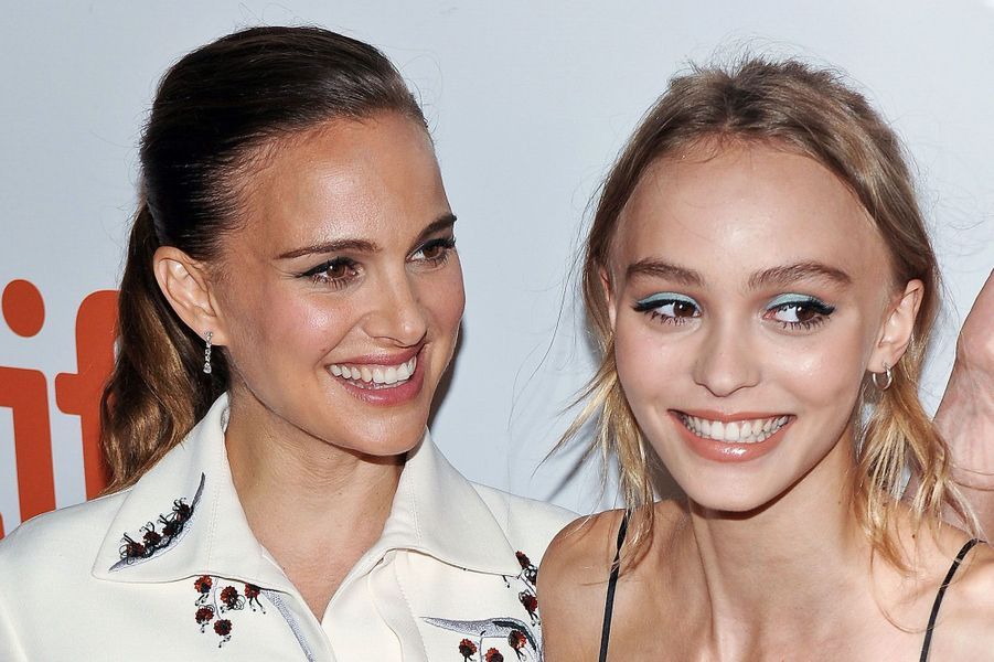 LilyRose Depp et Natalie Portman complices à Toronto
