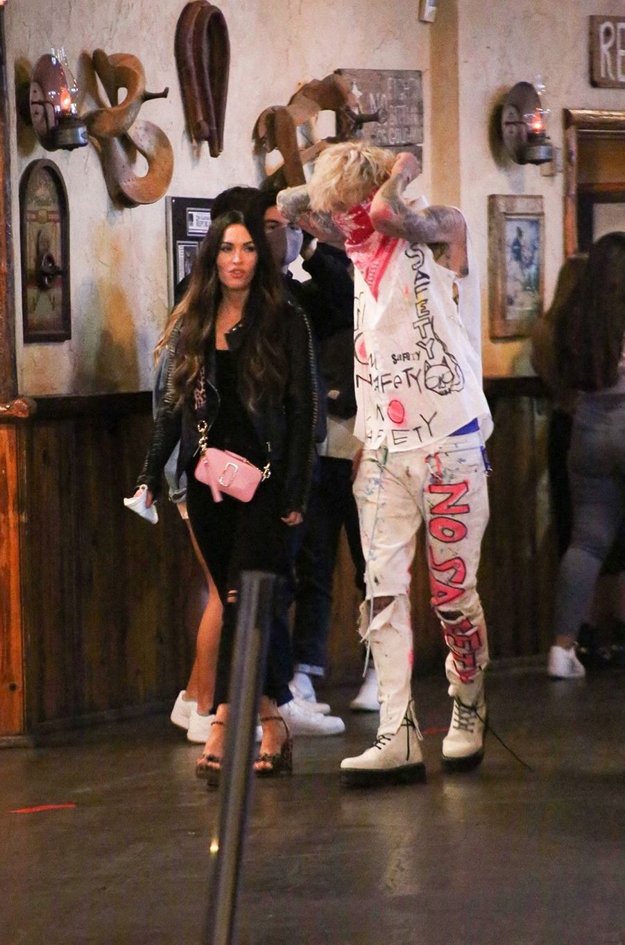 Megan Fox et Machine Gun Kelly, sortie nocturne à Hollywood