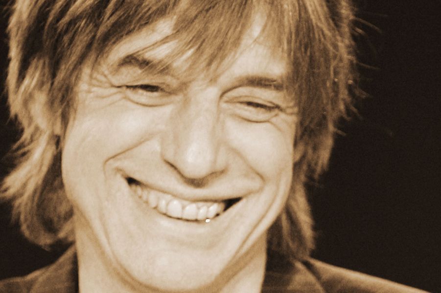 Il fête ses 60 ans Retour en images sur la carrière de JeanLouis Aubert