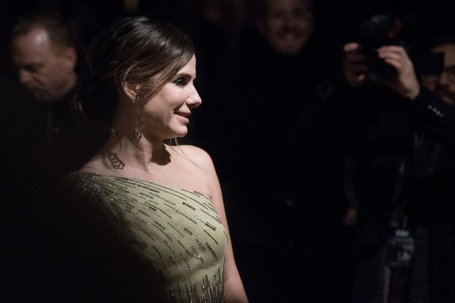 sandra bullock bird box premiere