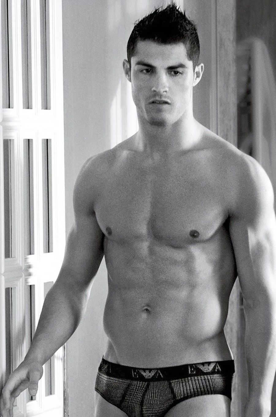 Sexy Match : Cristiano Ronaldo, dieu du stade