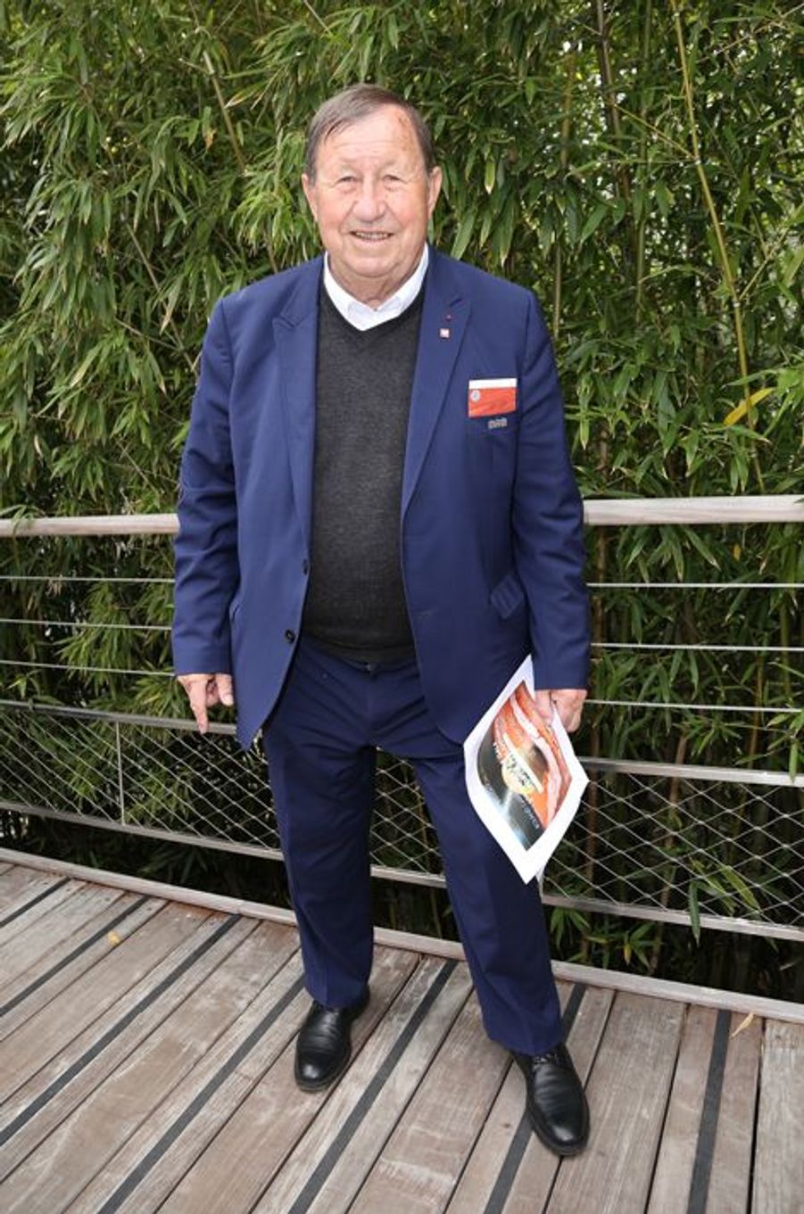 Lorie, Alice Belaïdi, Julie Gayet - Les people au village ...