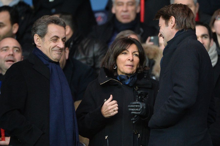 Vie Privée Annie Gregorio Et Son Fils Michaël PSG-Troyes - Célébrités et politiques se retrouvent dans les tribunes